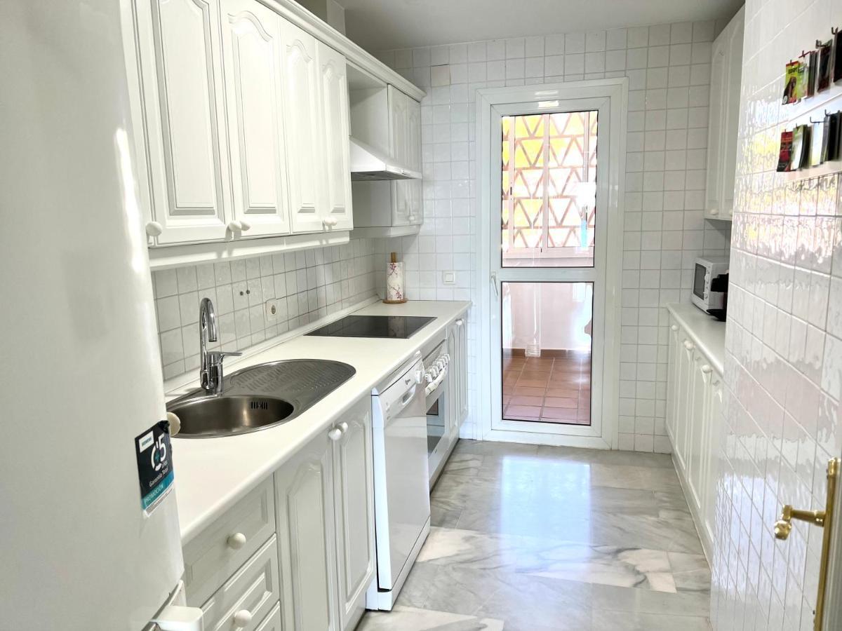 Mi Capricho A16 Beachfront Apartment Sitio de Calahonda 외부 사진